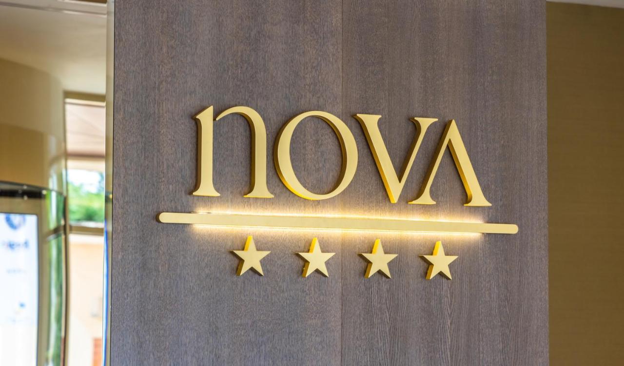 Hotel Nova Luxury 트르고비슈테 외부 사진